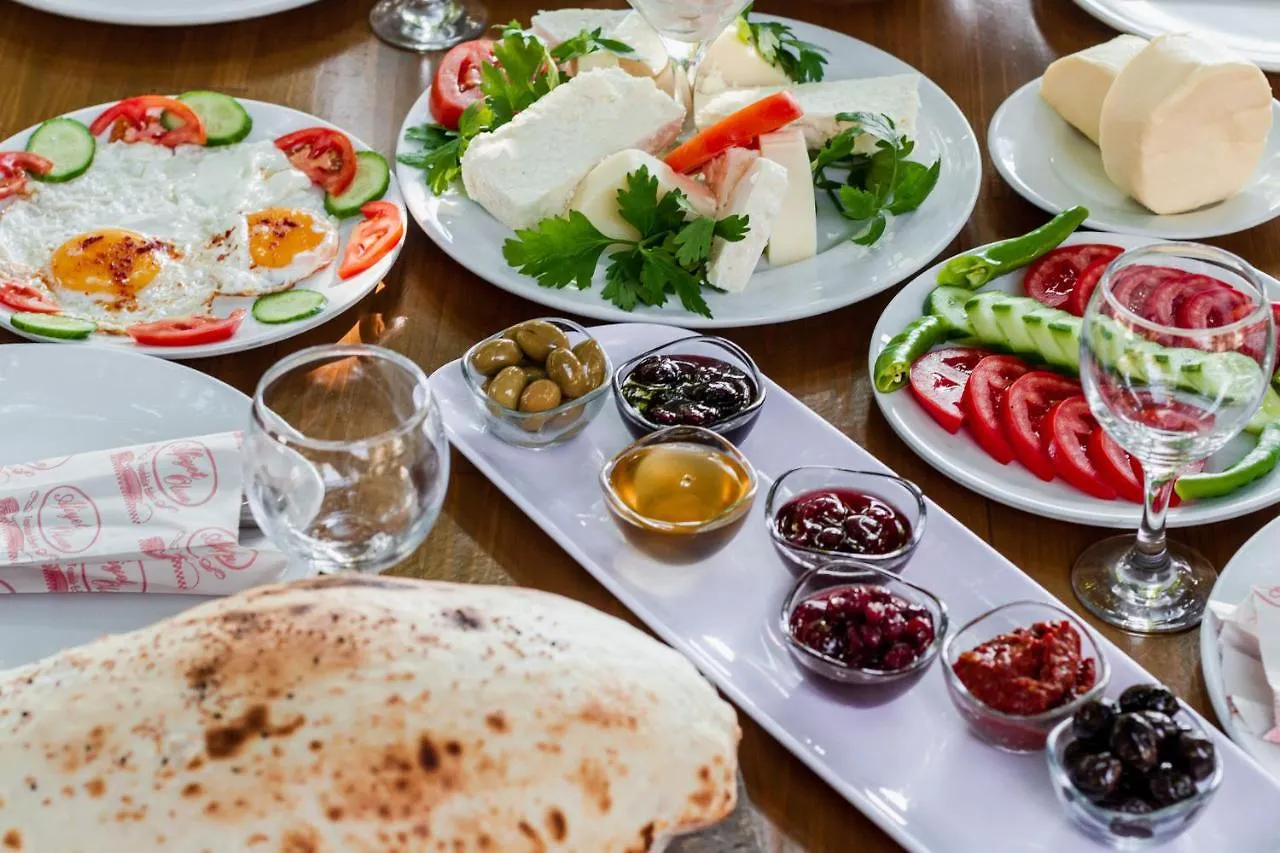 Homestay Village Garden Pansiyon Antalya